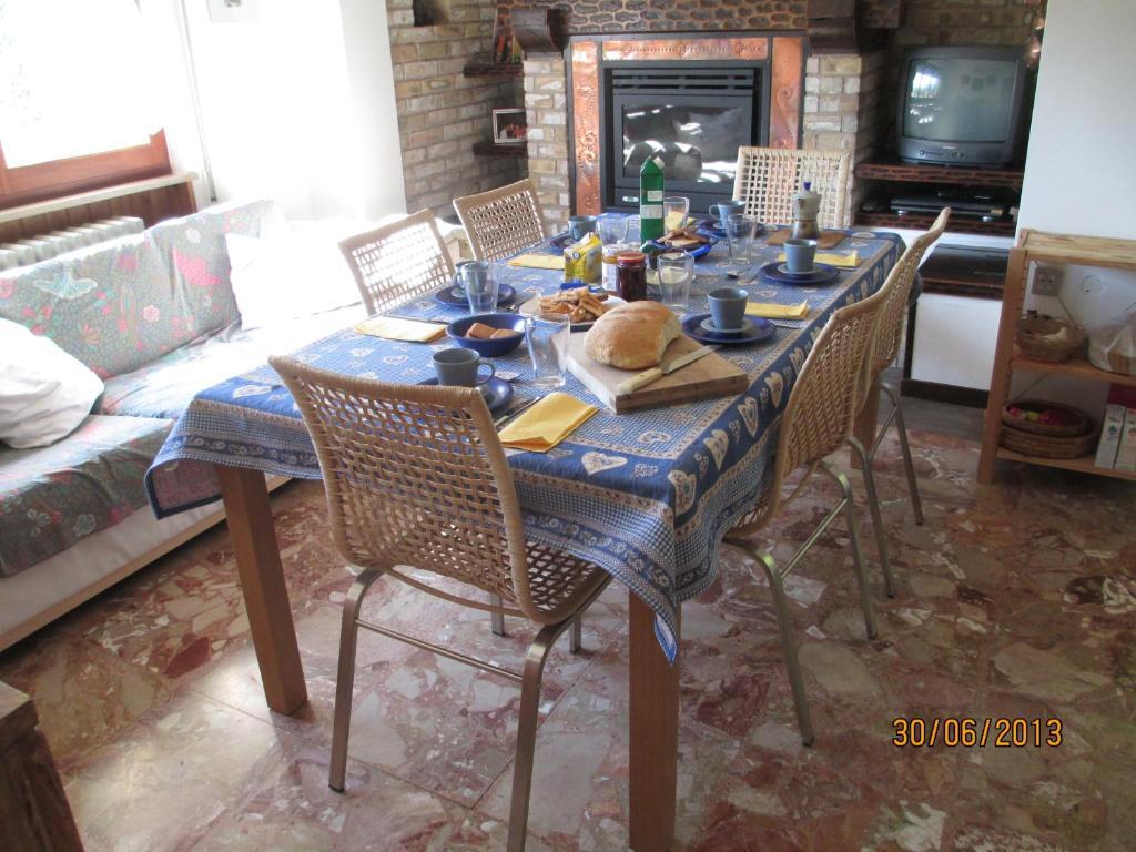 Casa Balducci Bed&Breakfast Mercatello sul Metauro Exterior foto