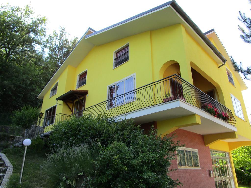 Casa Balducci Bed&Breakfast Mercatello sul Metauro Exterior foto
